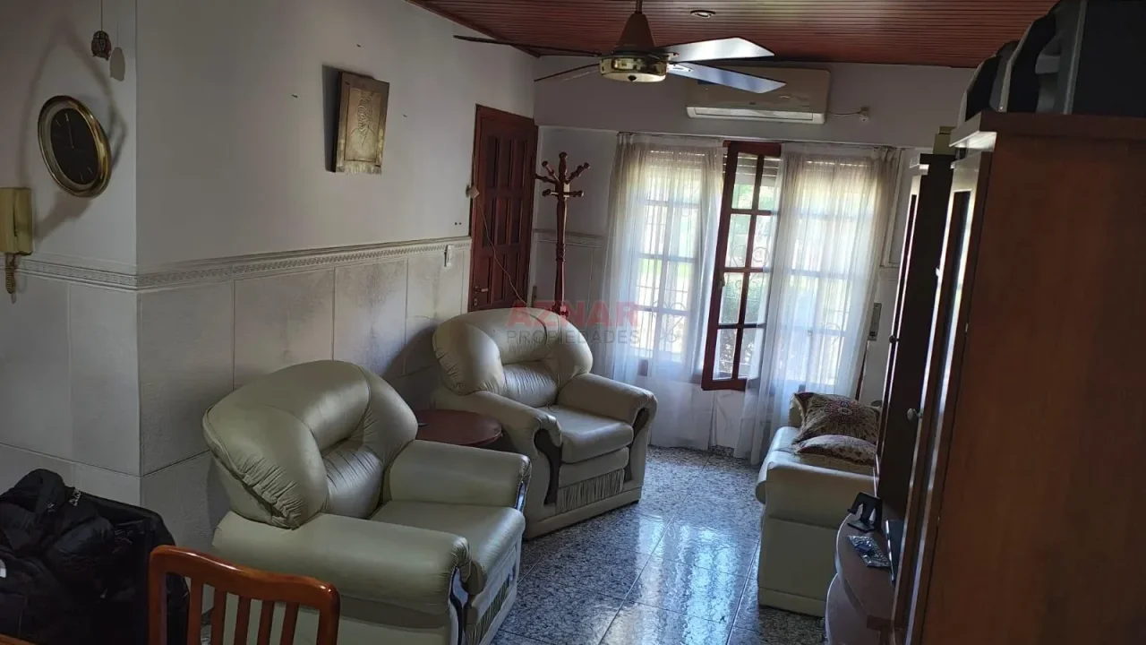 Casa en alquiler en R. Escalada Nº 632