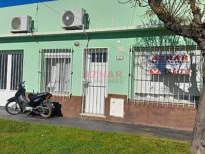 Casa en venta en Salta Nº 1929 e/ Necochea y Balcarce