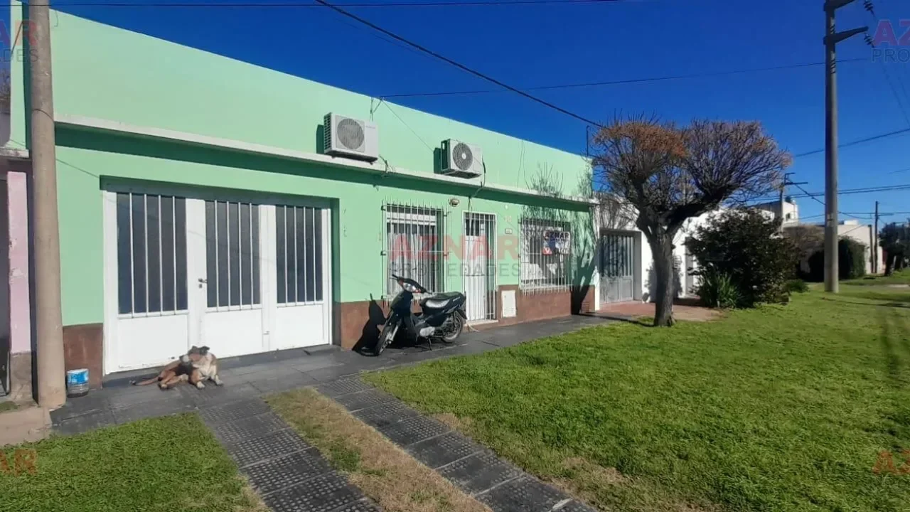 Casa en venta en Salta Nº 1929 e/ Necochea y Balcarce