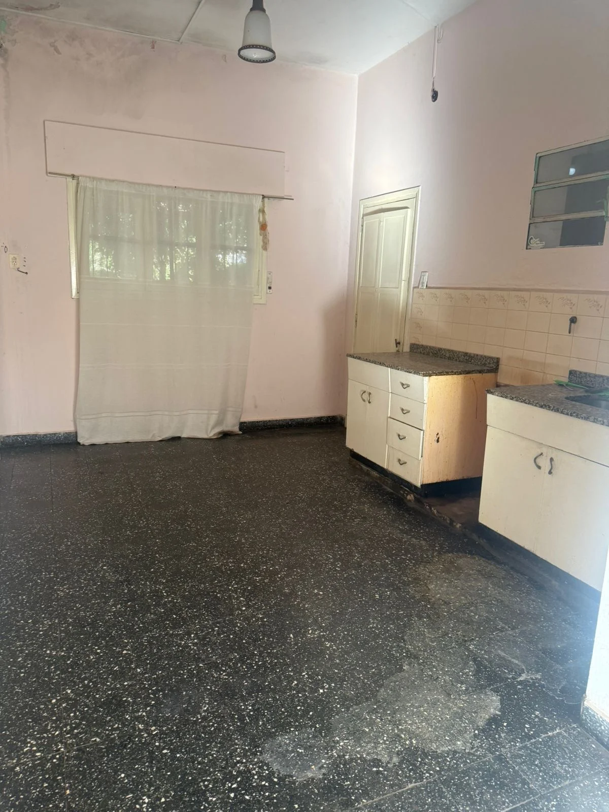CASA EN VENTA | CALLE FILIBERTO | MECHITA