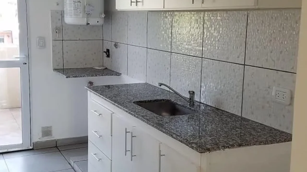 DEPTO EN VENTA | RIVADAVIA Y GIACINTI | BRAGADO
