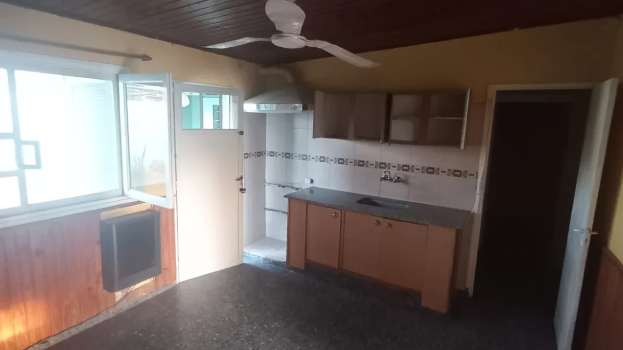 CASA EN VENTA | ENTRE CONESA Y 12 DE OCTUBRE | BRAGADO