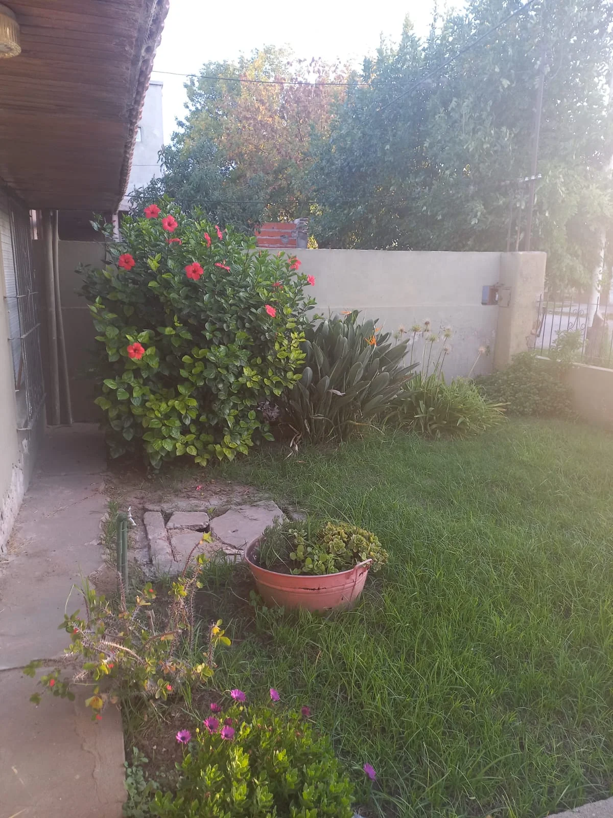CASA EN VENTA | ENTRE CONESA Y 12 DE OCTUBRE | BRAGADO