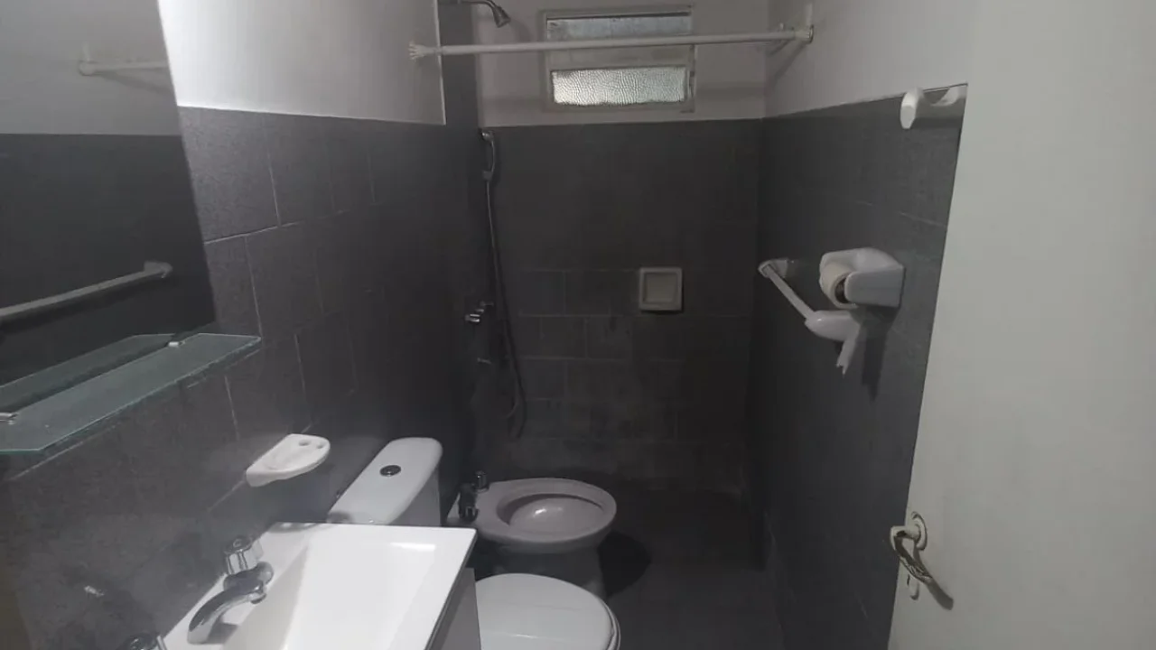 CASA EN VENTA | ENTRE CONESA Y 12 DE OCTUBRE | BRAGADO