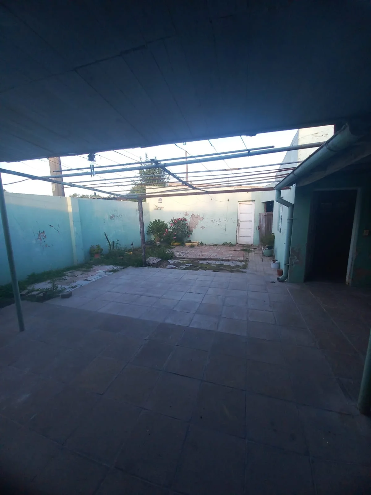 CASA EN VENTA | ENTRE CONESA Y 12 DE OCTUBRE | BRAGADO