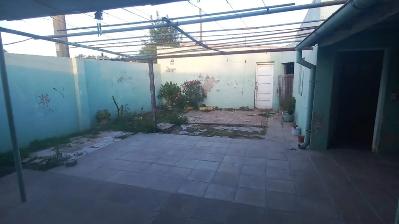 CASA EN VENTA | ENTRE CONESA Y 12 DE OCTUBRE | BRAGADO