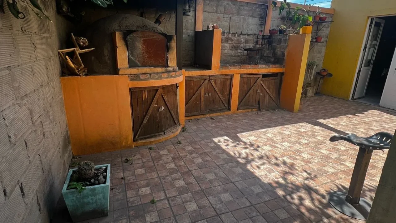 CASA EN VENTA | JAIME COLL Y PRINGLES | BRAGADO