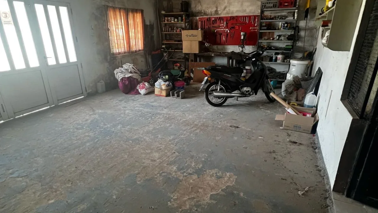CASA EN VENTA | JAIME COLL Y PRINGLES | BRAGADO